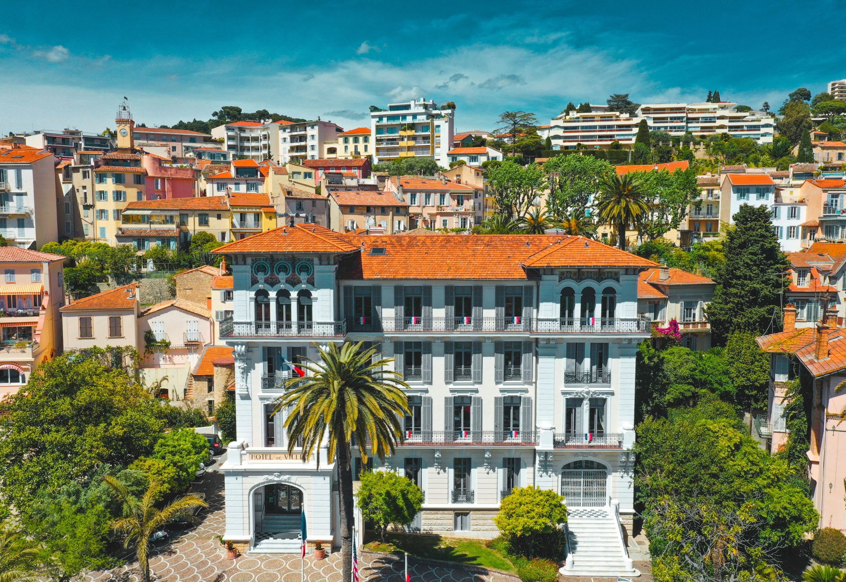 Hôtel de ville et salle bellini