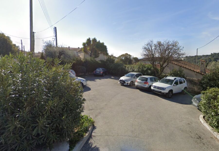 Parking Route de Valbonne