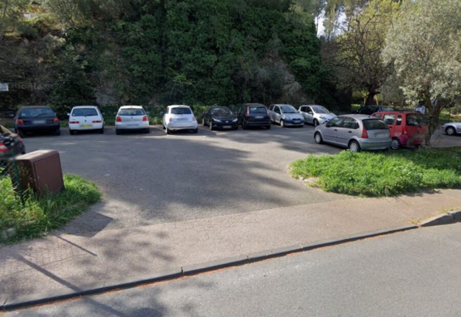 Parking Taba