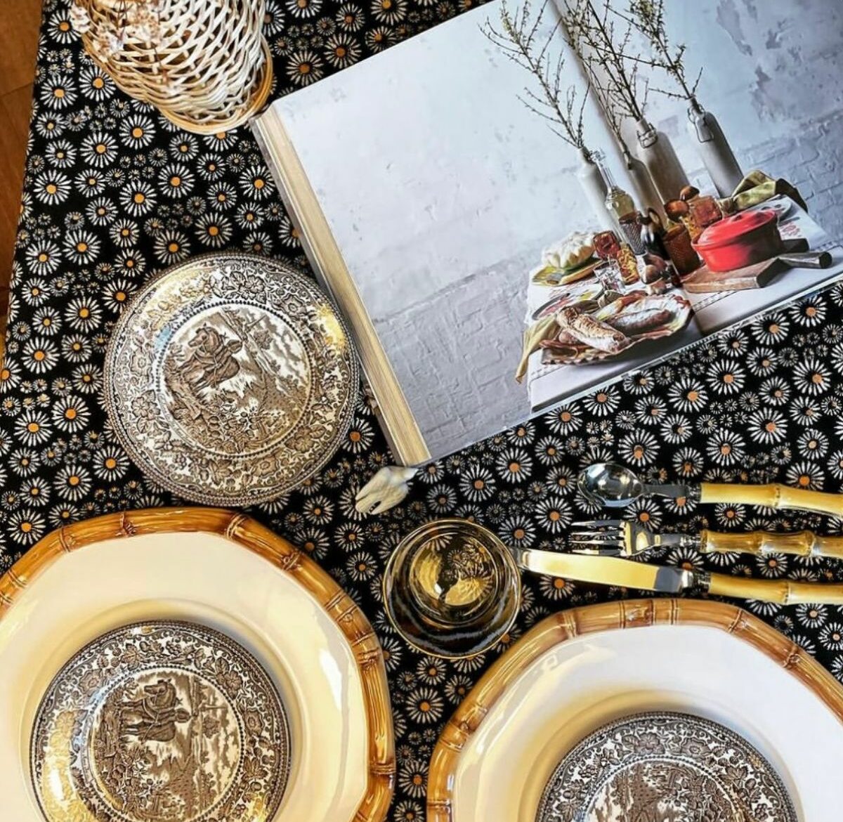 Nisan Bazar