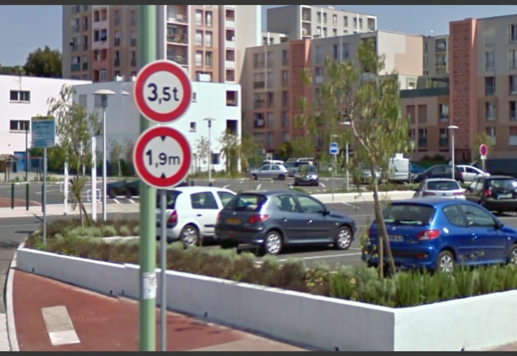 Parkings des Mirandoles