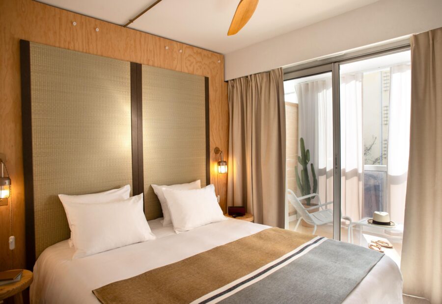 MOB HOTEL Cannes