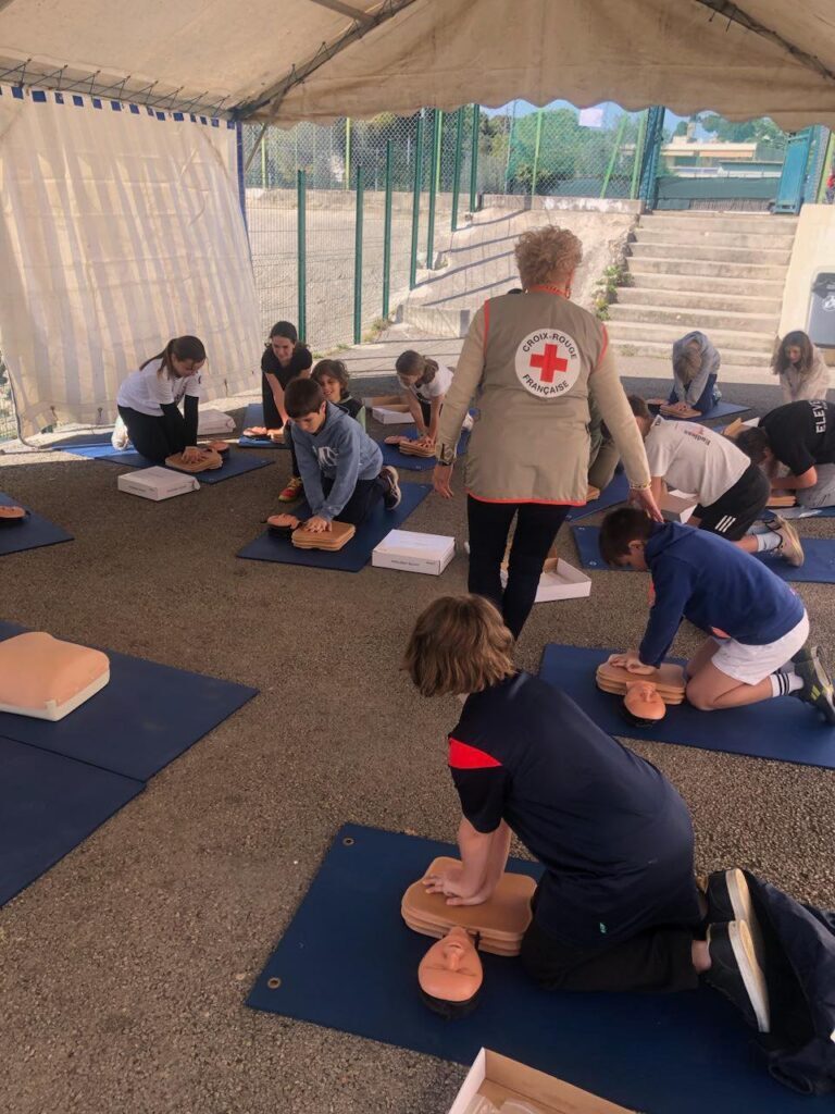 Sauver des vies Formez-vous en famille aux gestes des 1ers secours_Le Cannet