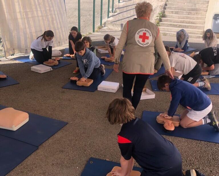 Sauver des vies Formez-vous en famille aux gestes des 1ers secours_Le Cannet